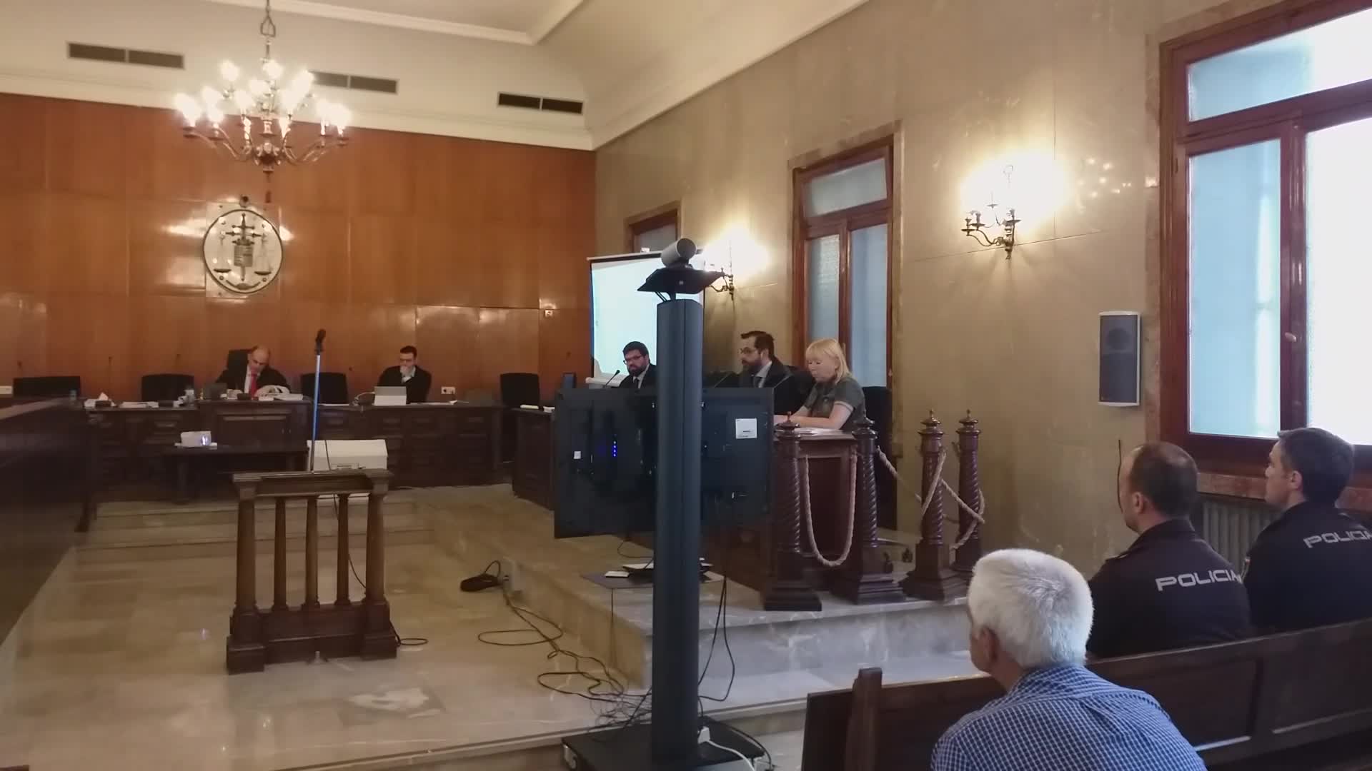 Juicio A Una Mujer Acusada De Matar A Su Marido En Cala Millor Público Tv 